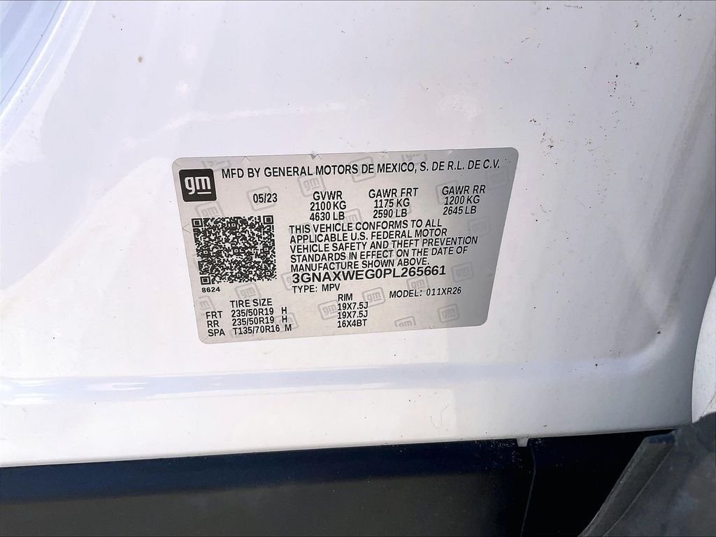 Used 2023 Summit White Chevrolet RS image 32