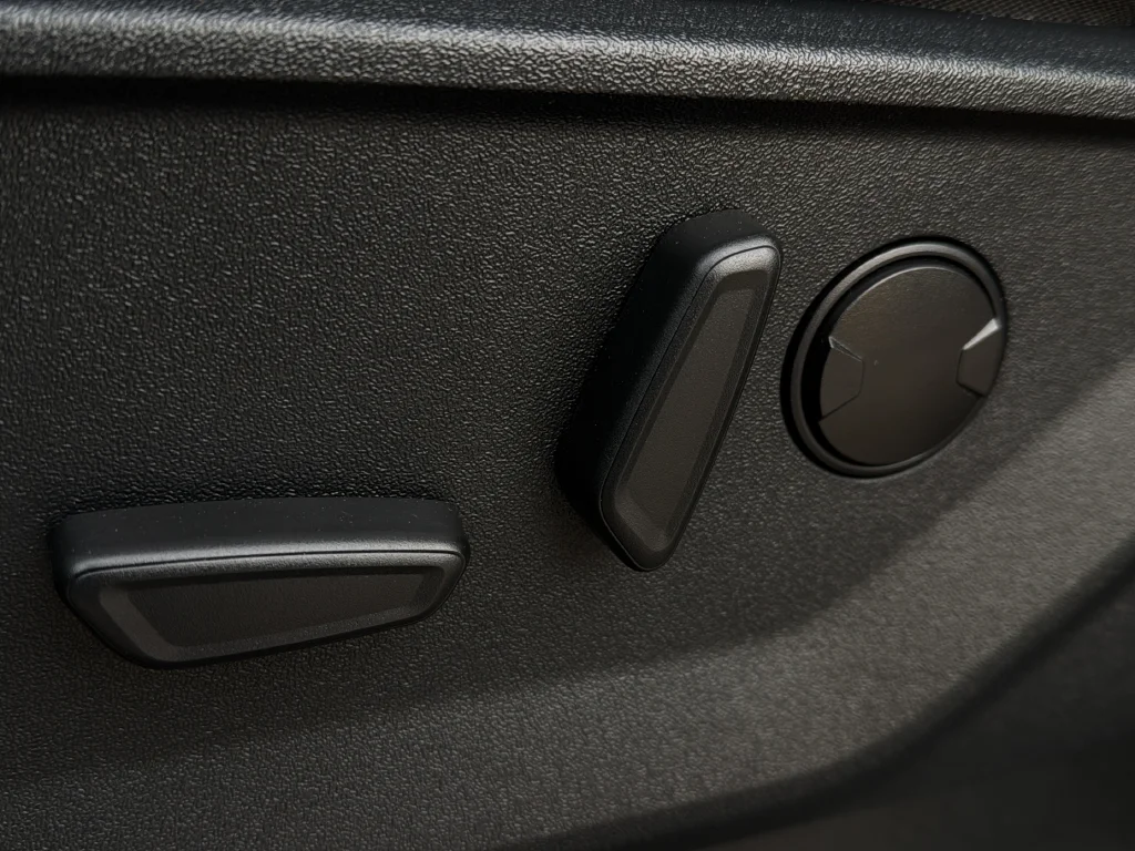 Used 2023 Gray Metallic Ford XLT image 10
