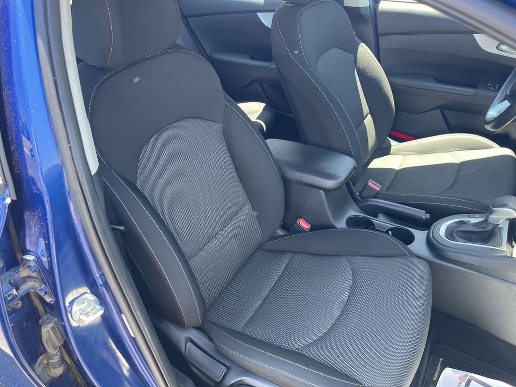 Used 2024 Blue Kia LXS image 26