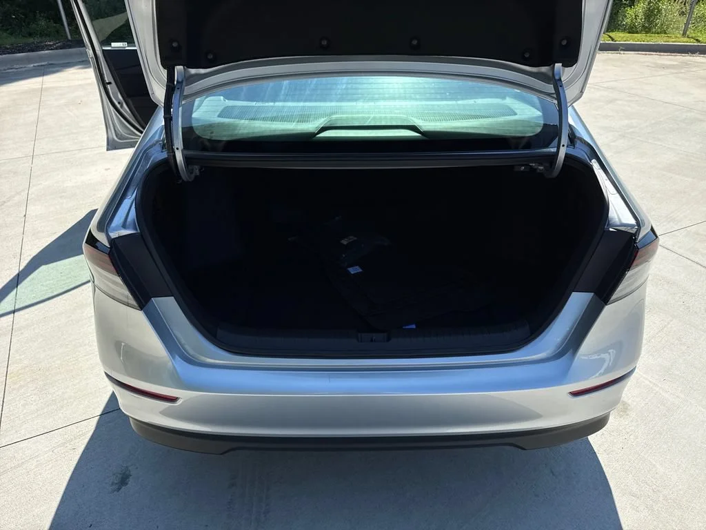 Certified Used 2026 Solar Silver Metallic Honda LX image 69