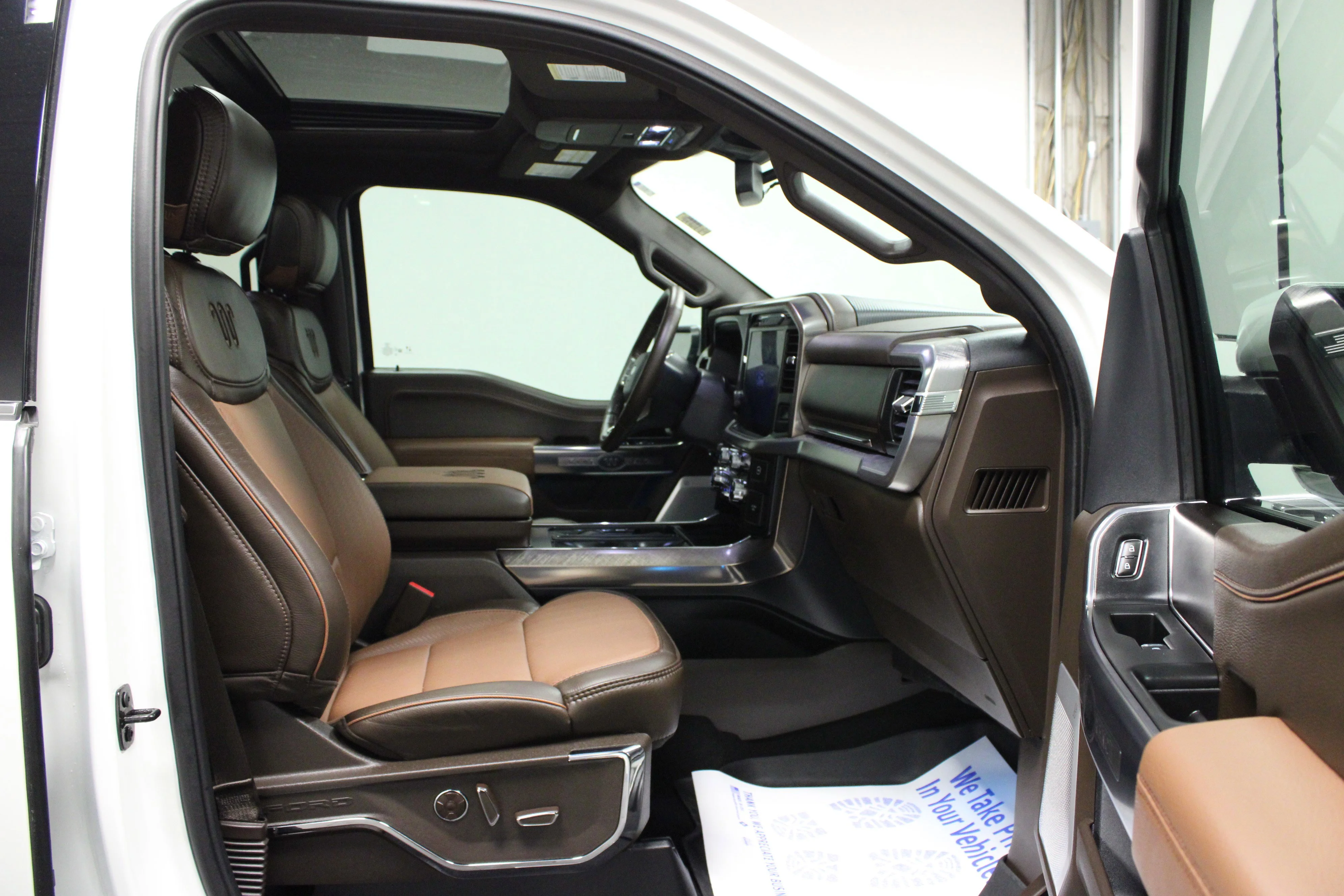 Used 2025 Star White Metallic Tri-Coat Ford King Ranch image 17