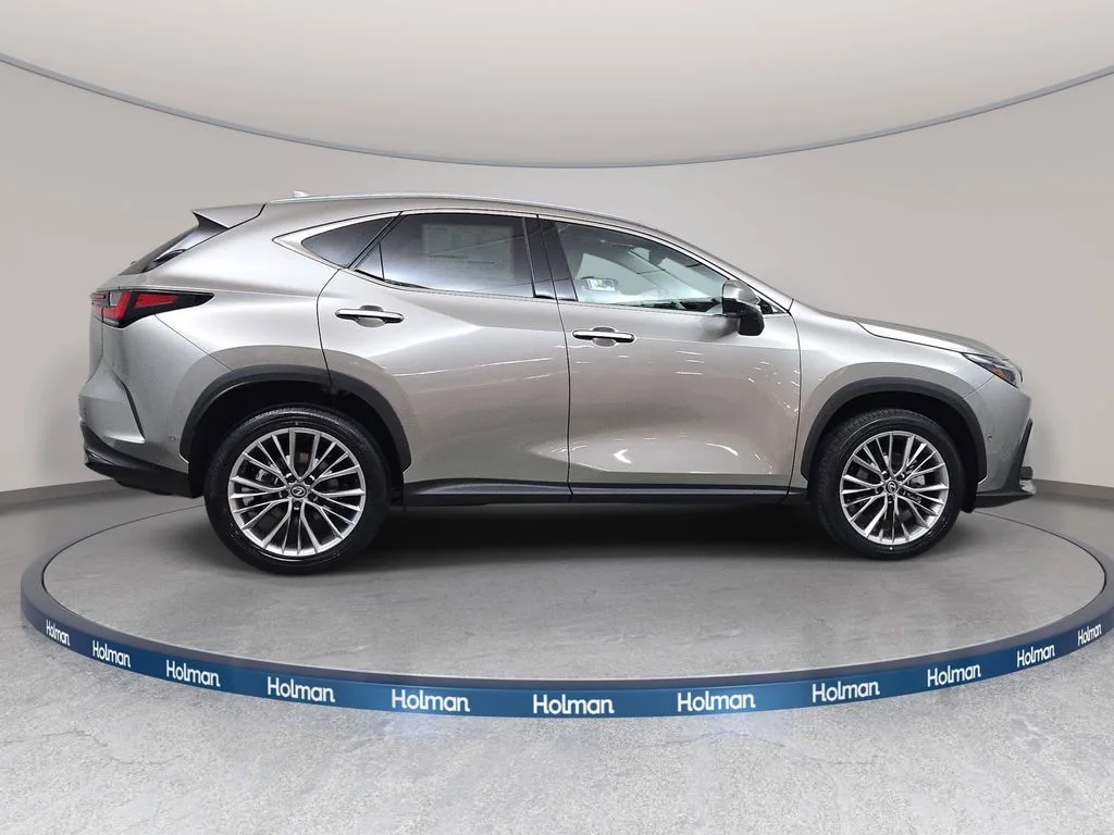 New 2026 Silver Lexus 350 Luxury image 4