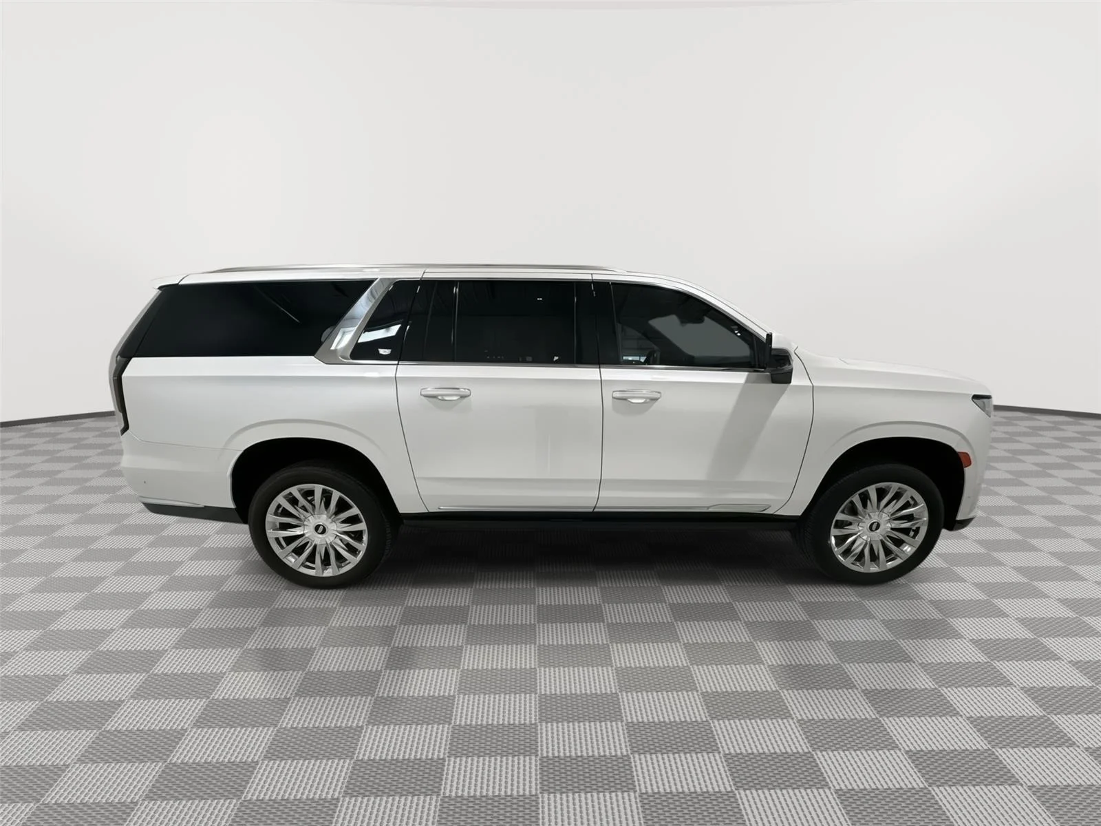 Used 2024 Crystal White Tricoat Cadillac Premium Luxury image 5