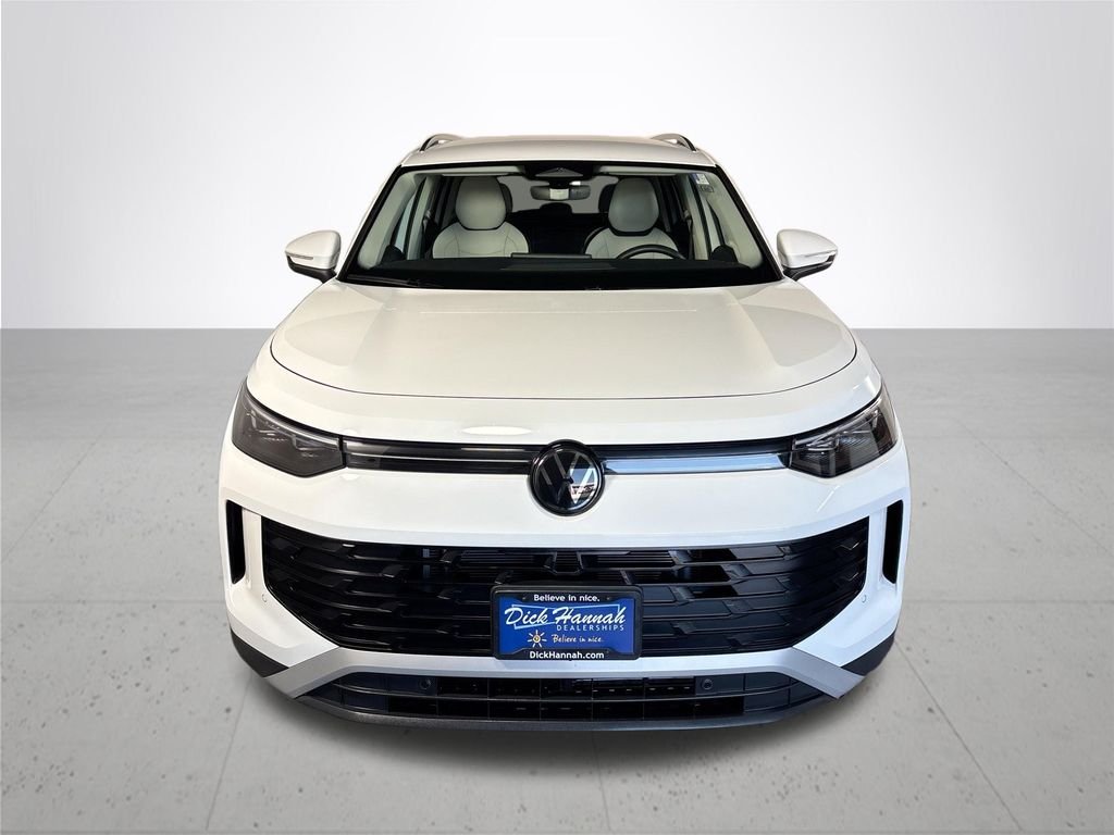 Certified Used 2025 Pure White Volkswagen 2.0T SE image 5