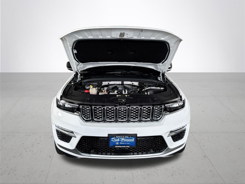 Used 2022 White Jeep Summit Reserve 4xe image 23