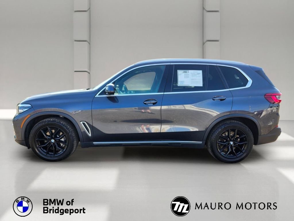 Used 2019 Gray BMW xDrive40i image 7