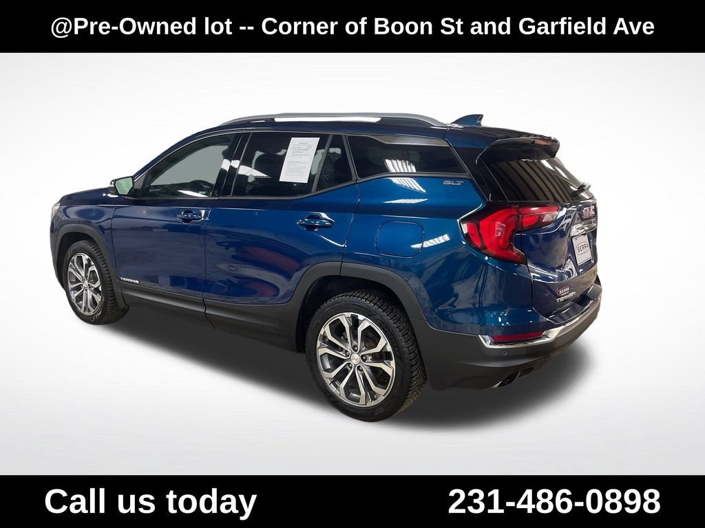 Used 2020 BLUE EMERALD METALLIC GMC SLT image 5