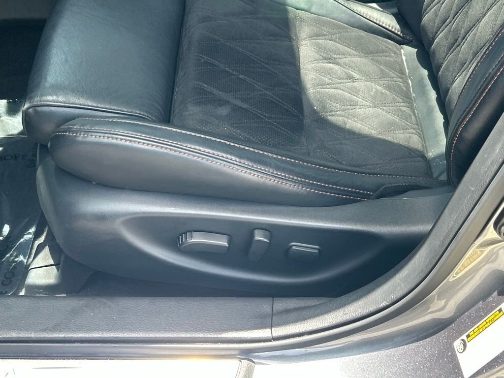 Used 2023 Gray Nissan SR image 18