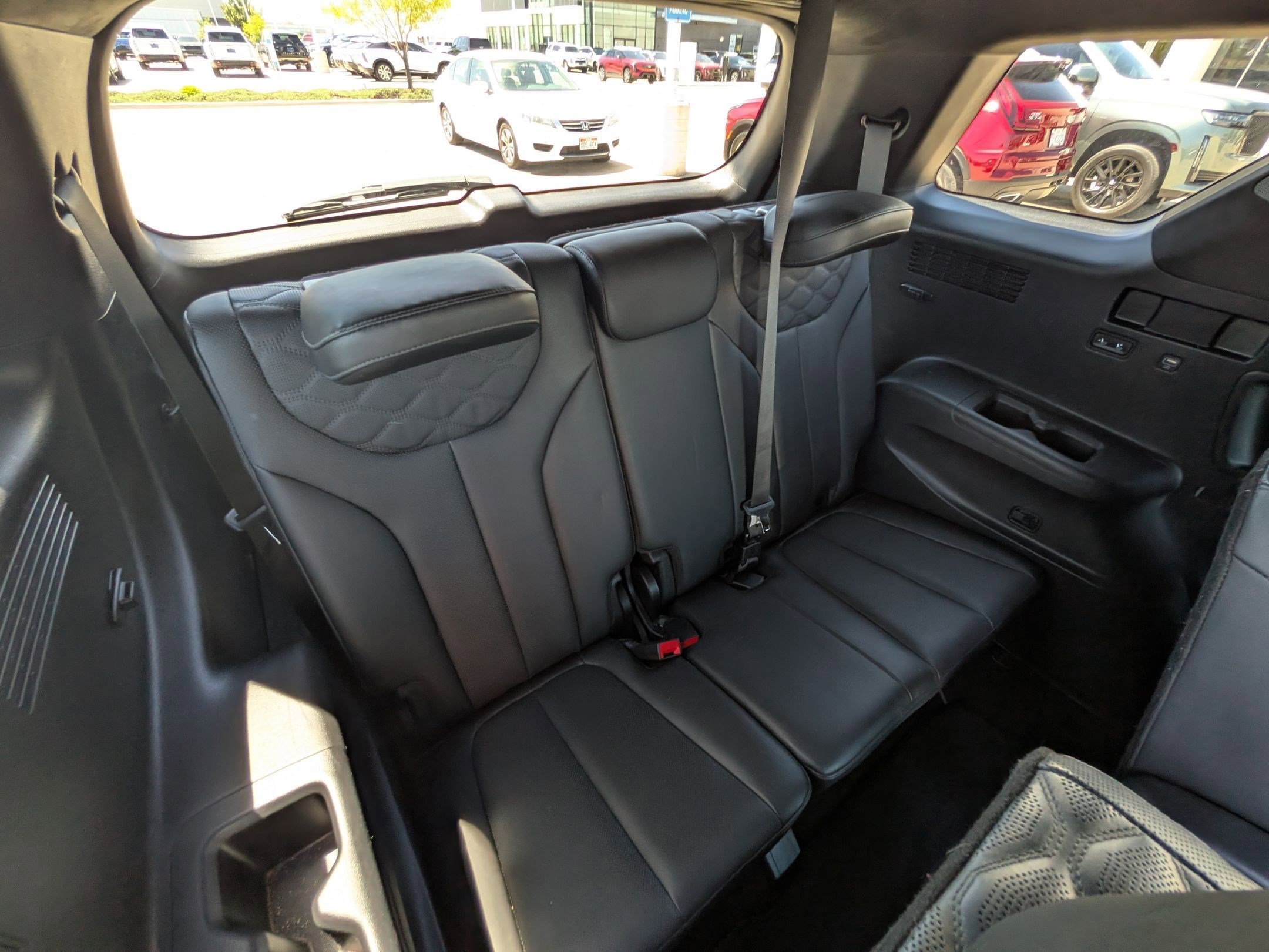 Used 2020 Lagoon Silver Hyundai Limited image 27
