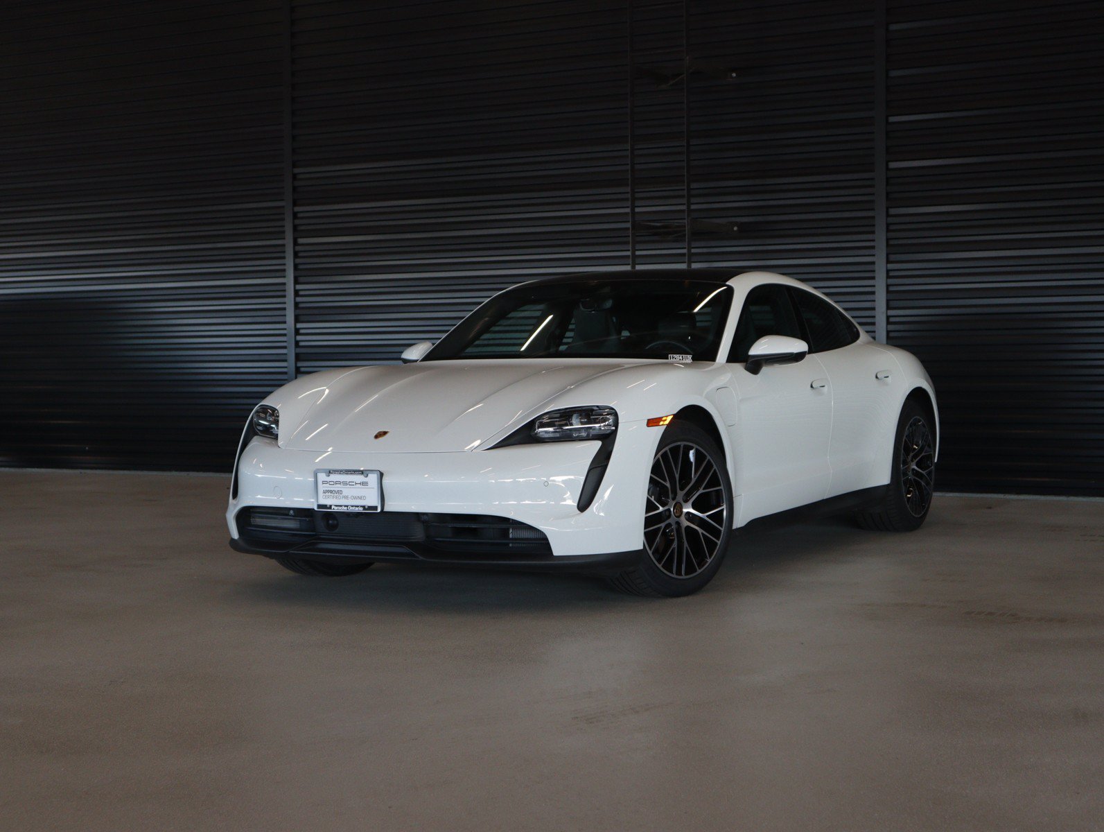 Used 2024 White Porsche  image 1