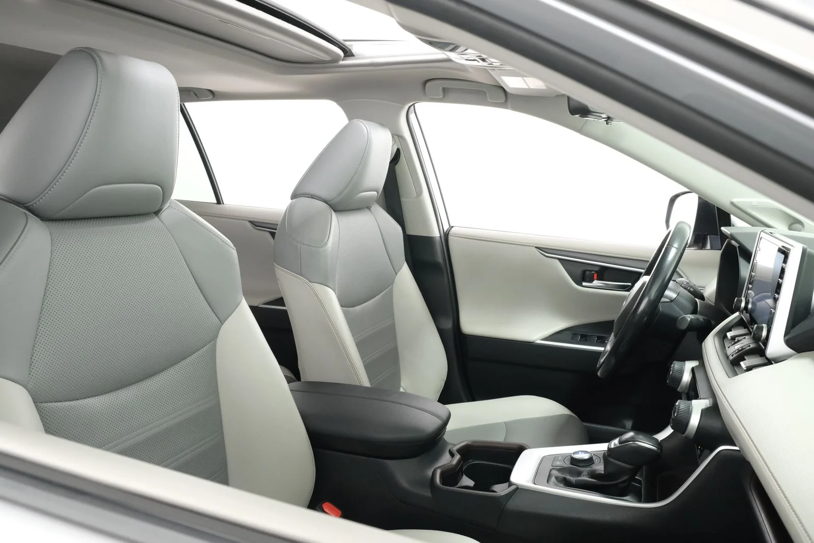 Used 2019 Silver Toyota Limited image 42