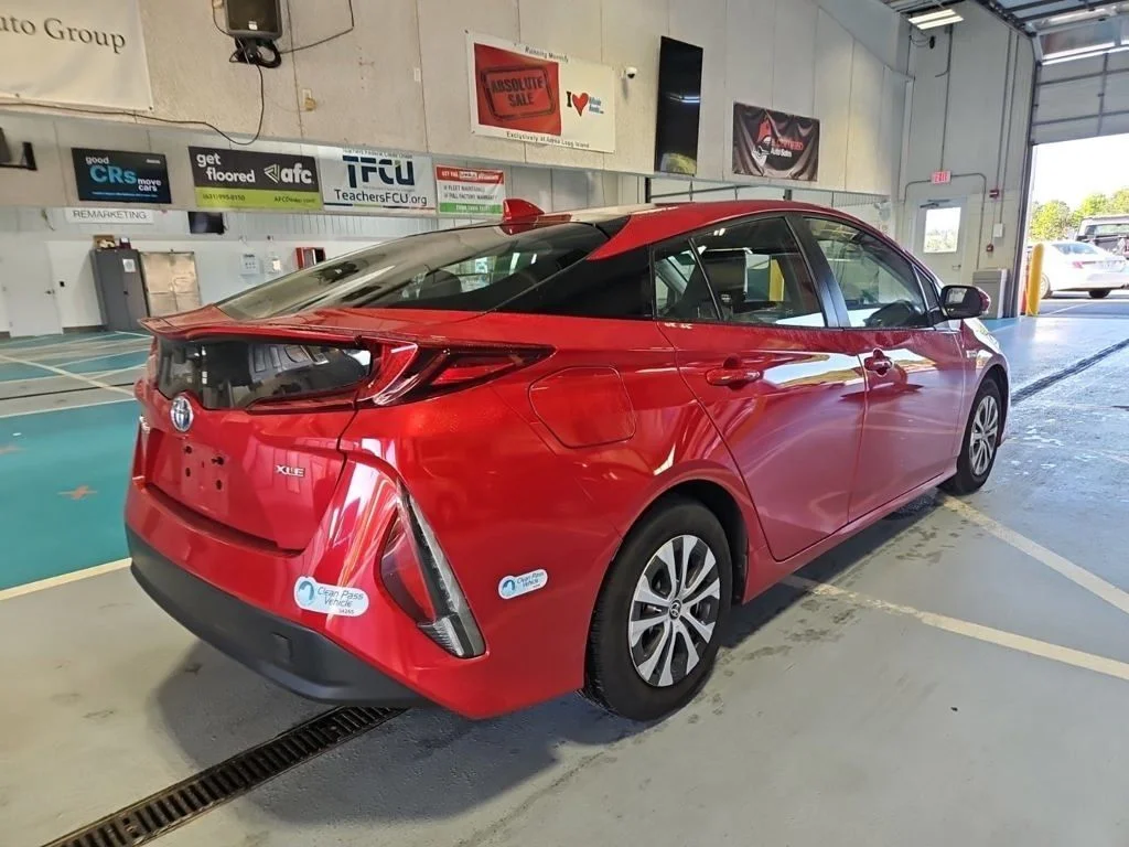 Certified Used 2021 Red Toyota XLE image 10