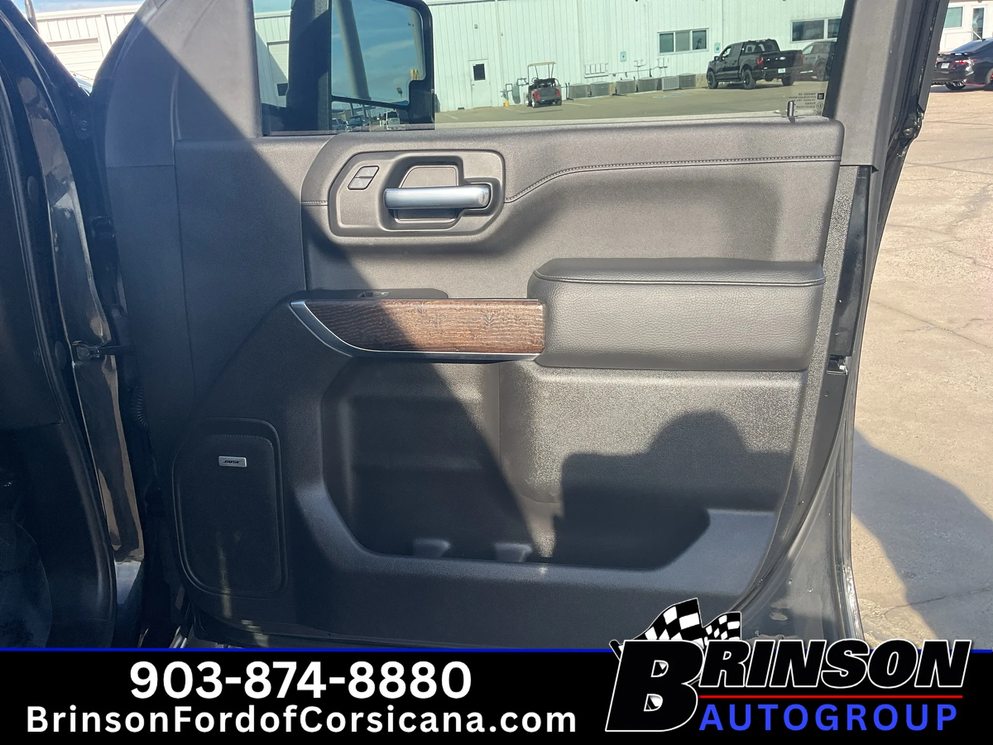 Used 2022 Onyx Black GMC Denali image 22