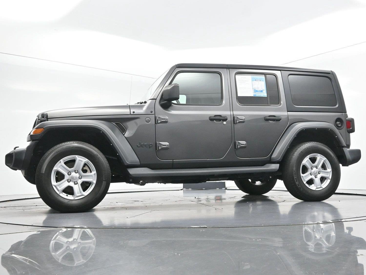 Used 2022 Granite Crystal Metallic Clearcoat Jeep Unlimited Sport S image 48