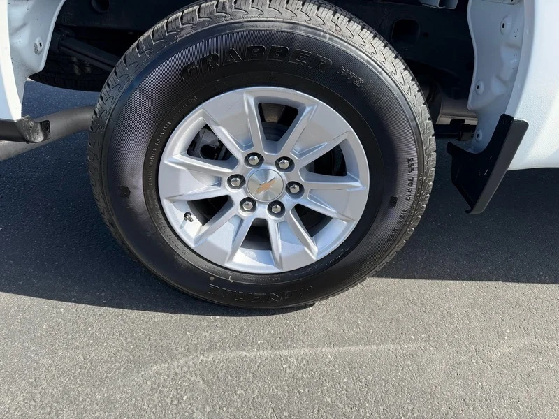 Used 2025 Summit White Chevrolet WT image 25
