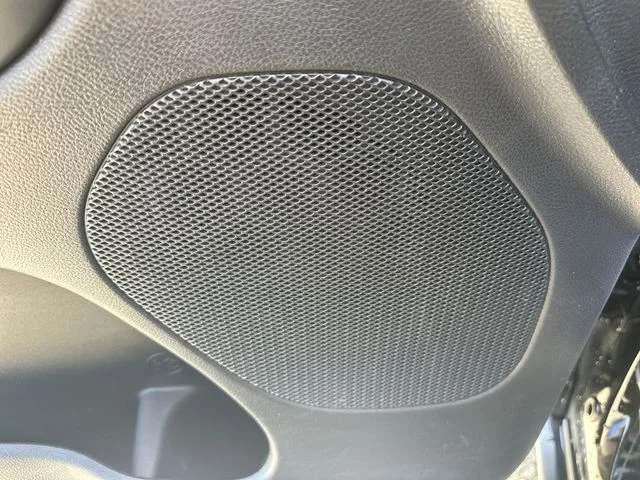 Used 2019 Black Jeep Limited image 27