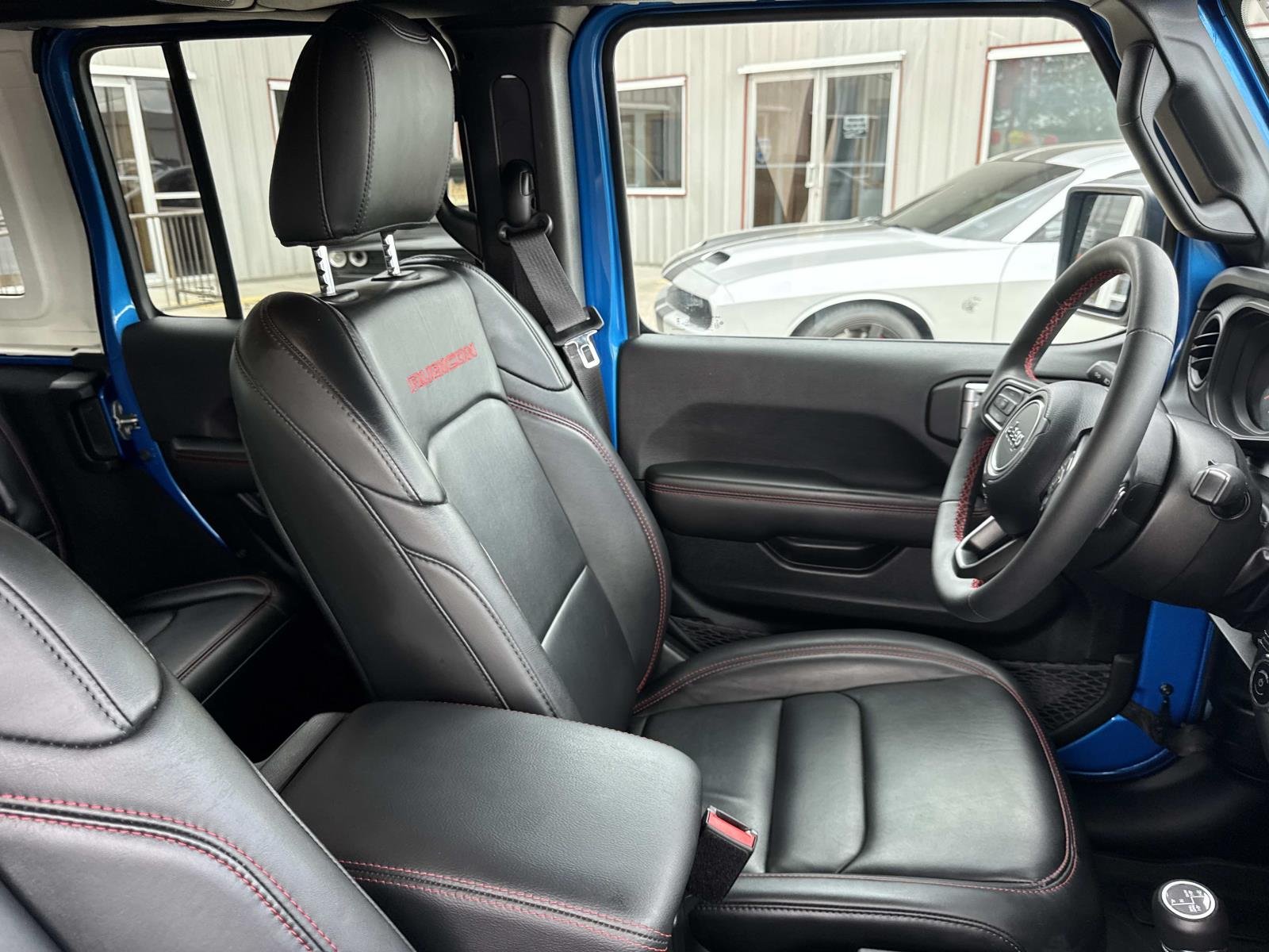 Used 2024 Hydro Blue Pearlcoat Jeep Rubicon X image 10