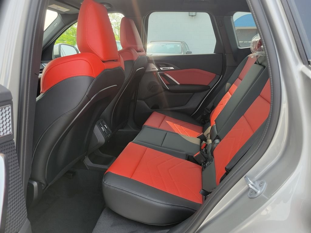2025 BMW X1 28i - Photo 17