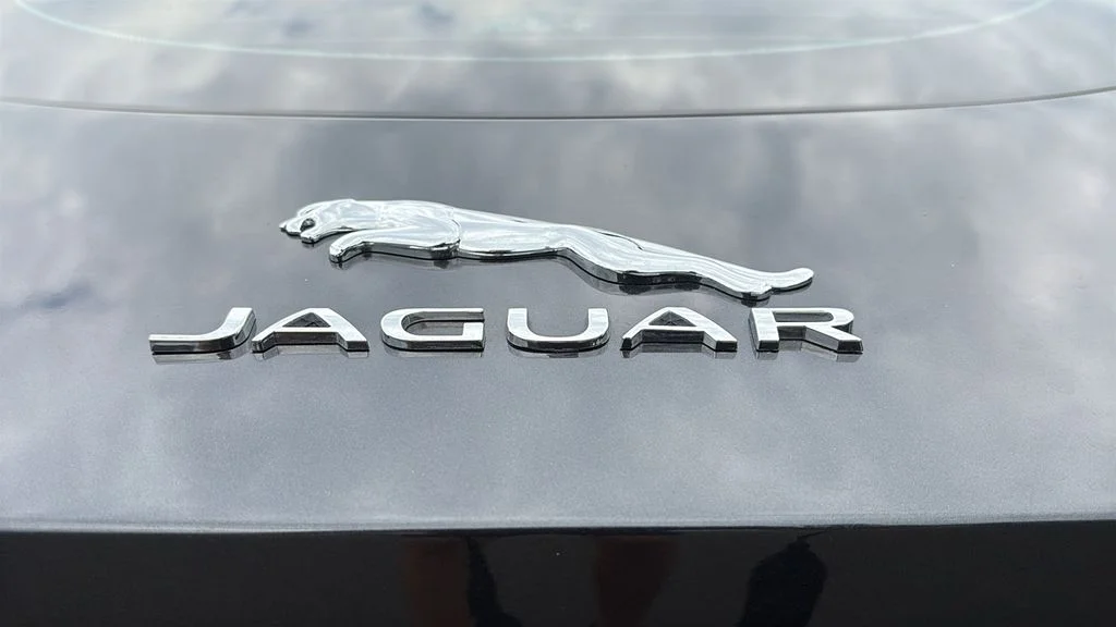 Used 2015 Gray Jaguar S image 25