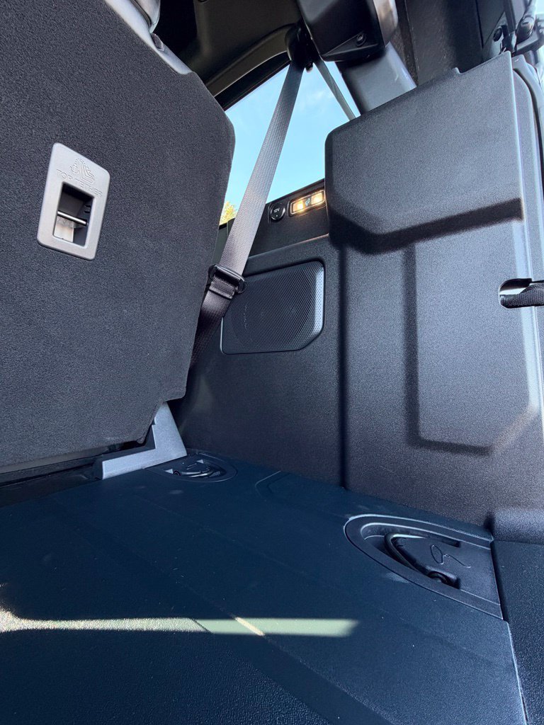 Used 2025 Gray Metallic Ford Badlands image 12