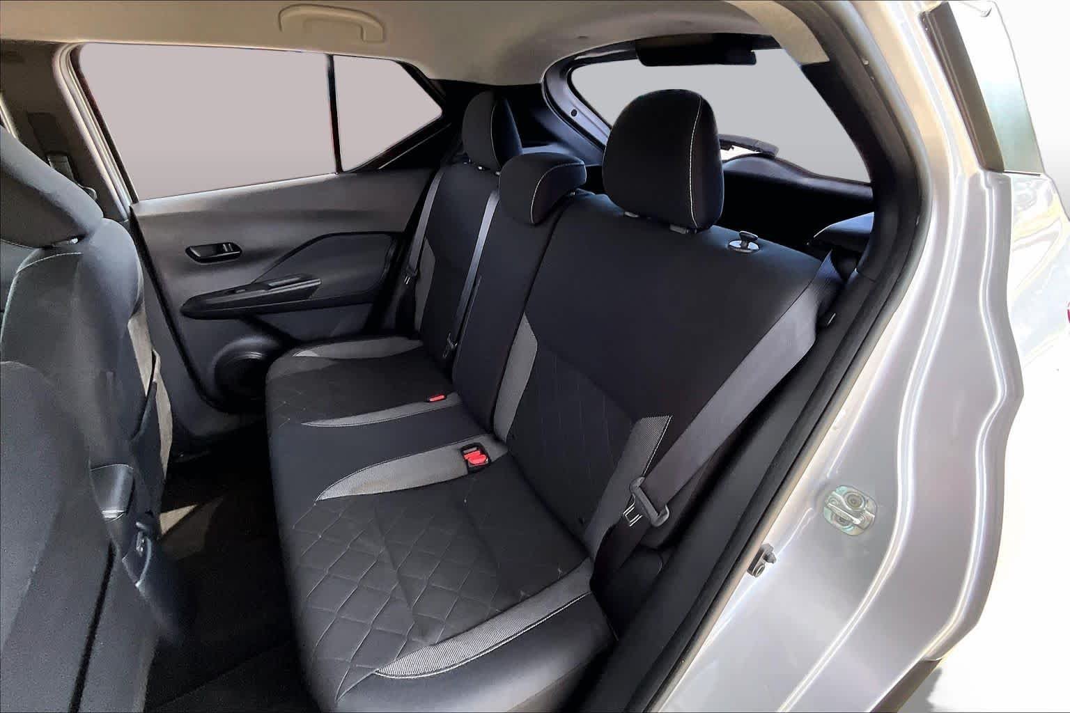 Used 2019 Brilliant Silver Metallic Nissan S image 20