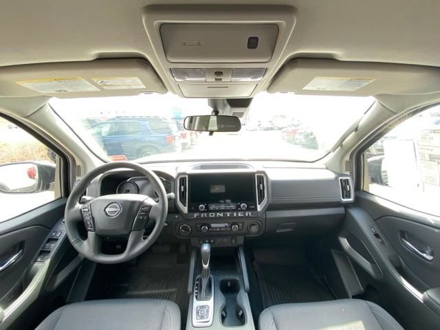 New 2026 Gun Metallic Nissan Crew Cab SV image 29