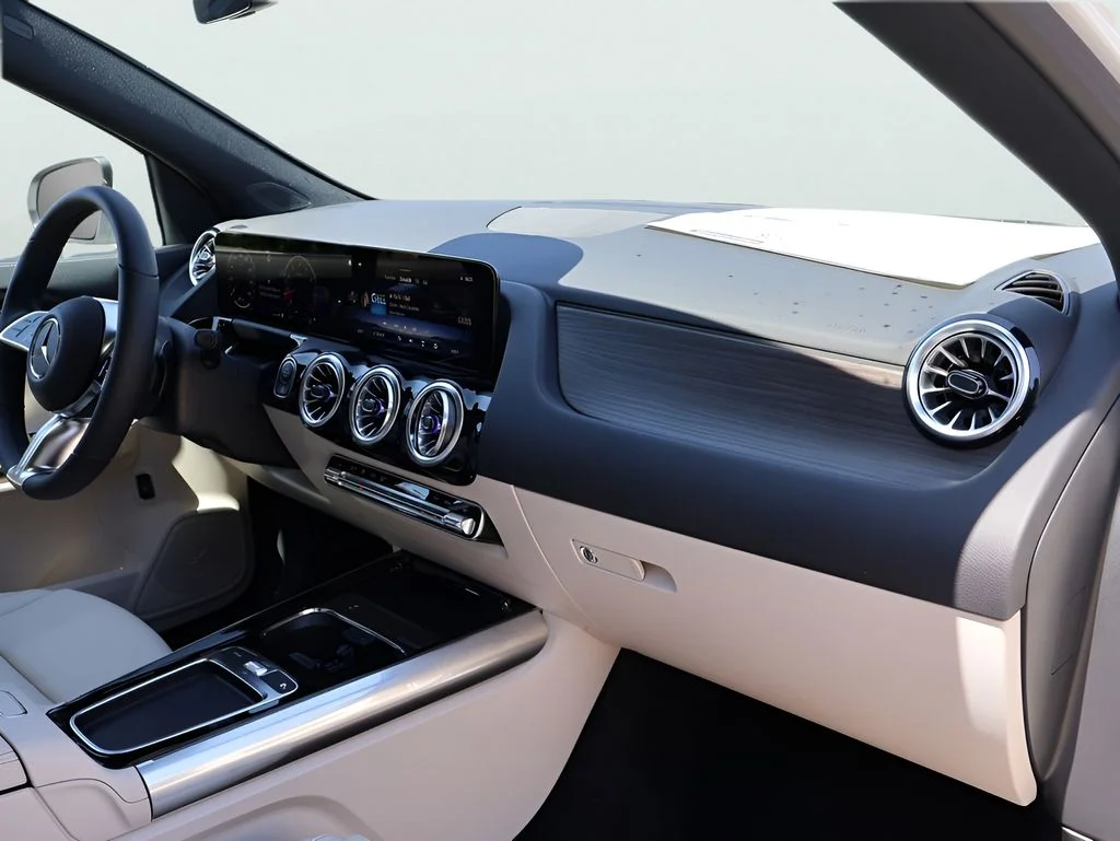 New 2026 Polar White Mercedes-Benz GLA 250 image 9