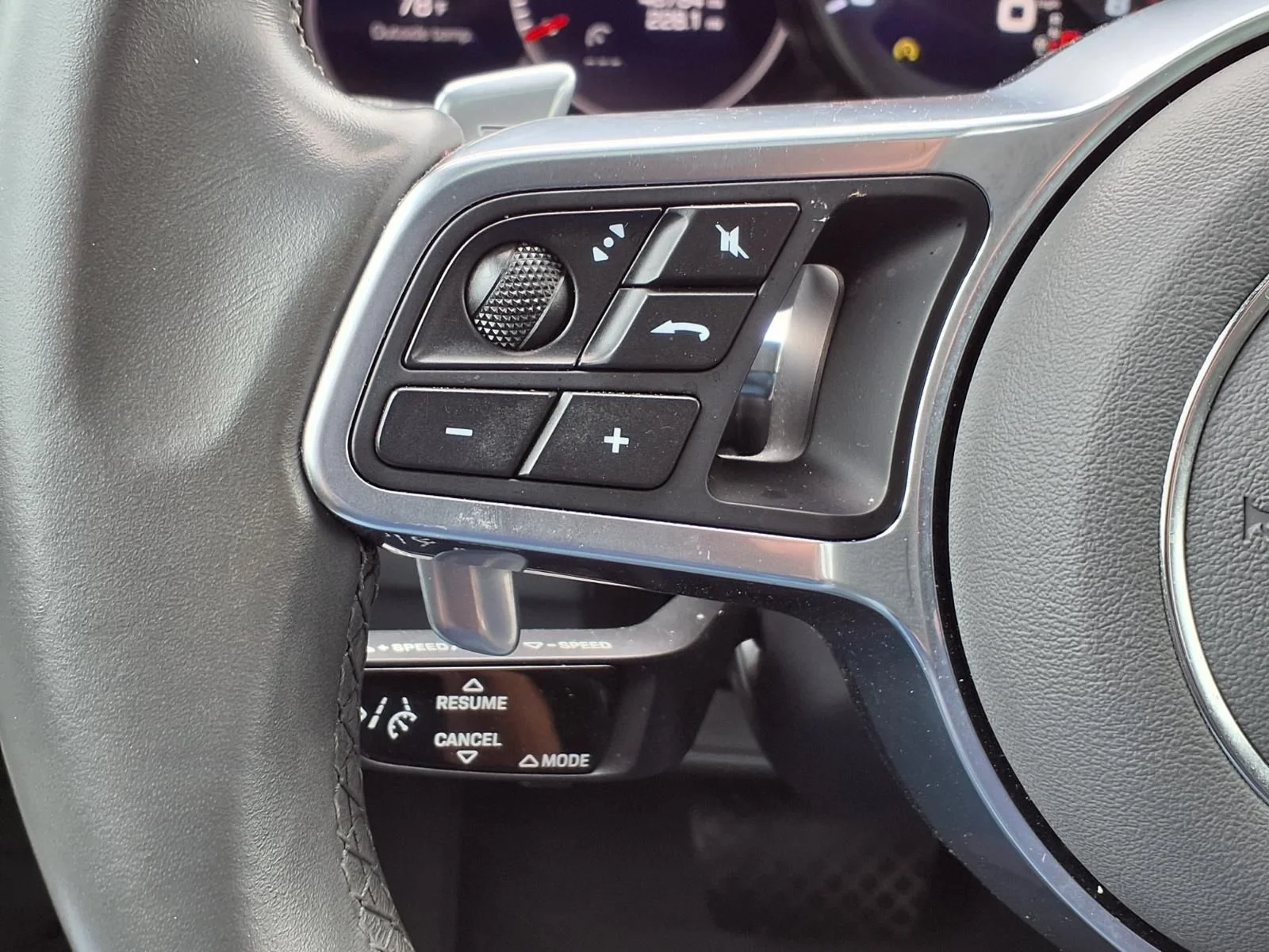 Used 2021 Black Porsche Base image 22