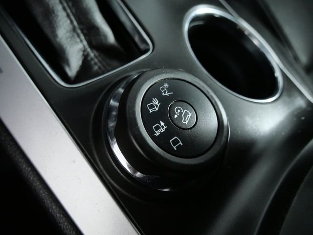 Used 2013 Black Ford XLT image 25
