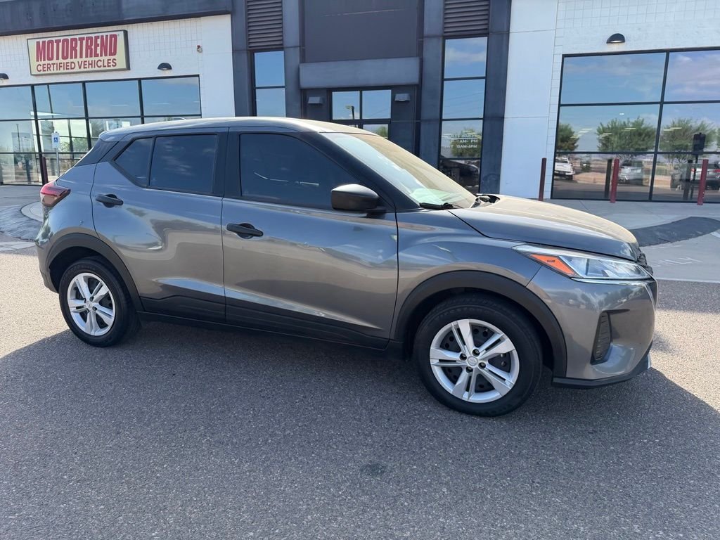 Used 2024 Gray Nissan S image 2