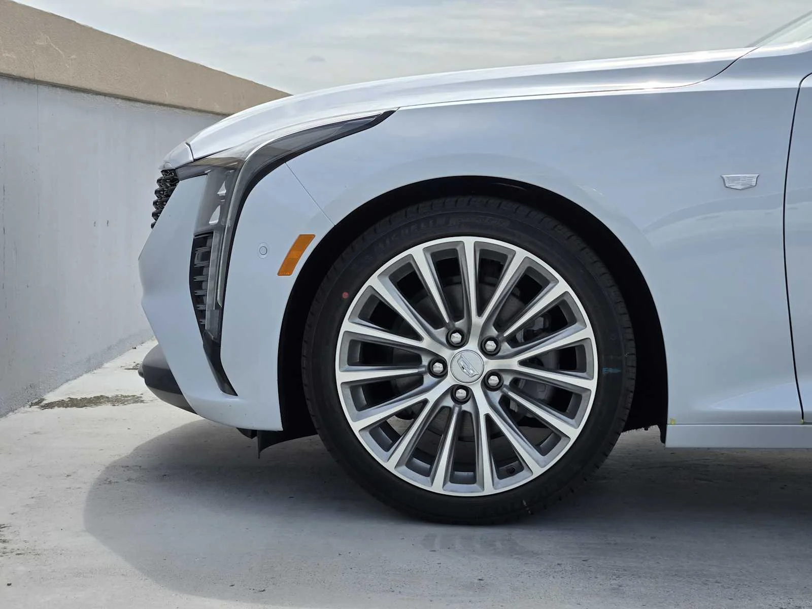 New 2026 Vibrant White Tricoat Cadillac Premium Luxury image 6