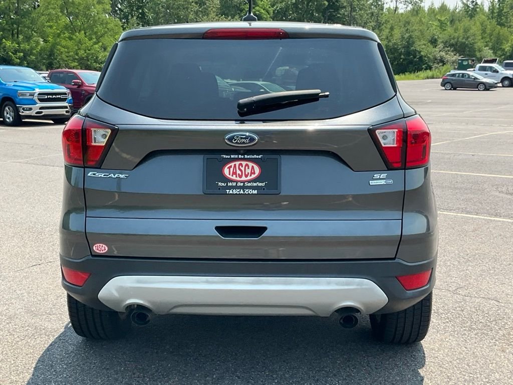 Used 2019 Magnetic Ford SE image 23
