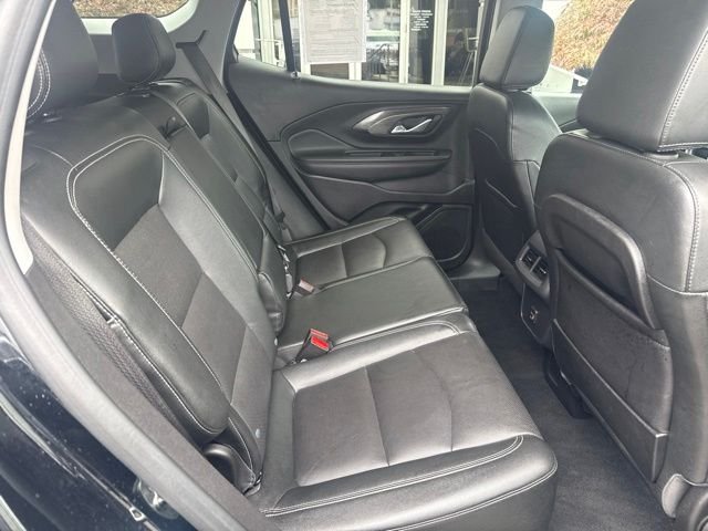Used 2023 Black GMC SLT image 18