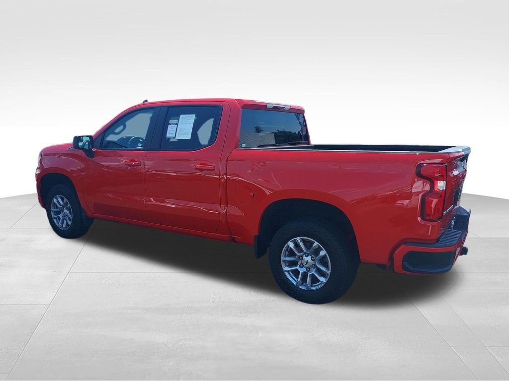 Used 2022 Red Chevrolet RST image 3