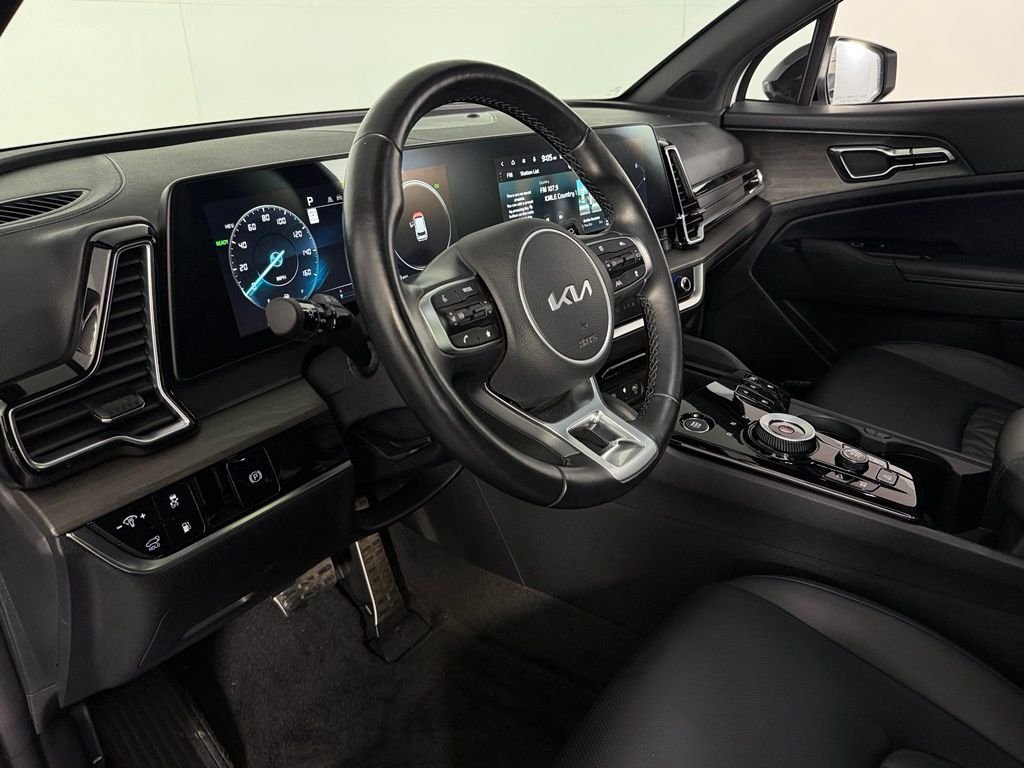 Used 2023 Snow White Pearl Kia X-Line Prestige image 22