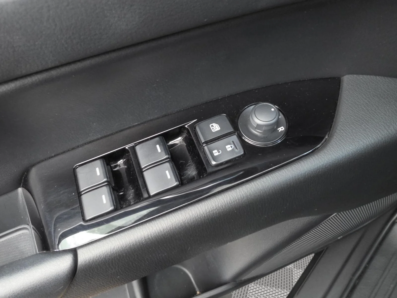 Used 2023 Machine Gray Metallic Mazda 2.5 S Preferred Package image 37