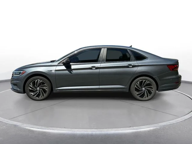 Used 2019 Gray Volkswagen SEL Premium image 5
