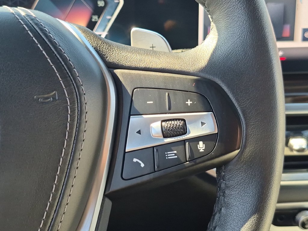 Used 2026 Green BMW sDrive40i image 36