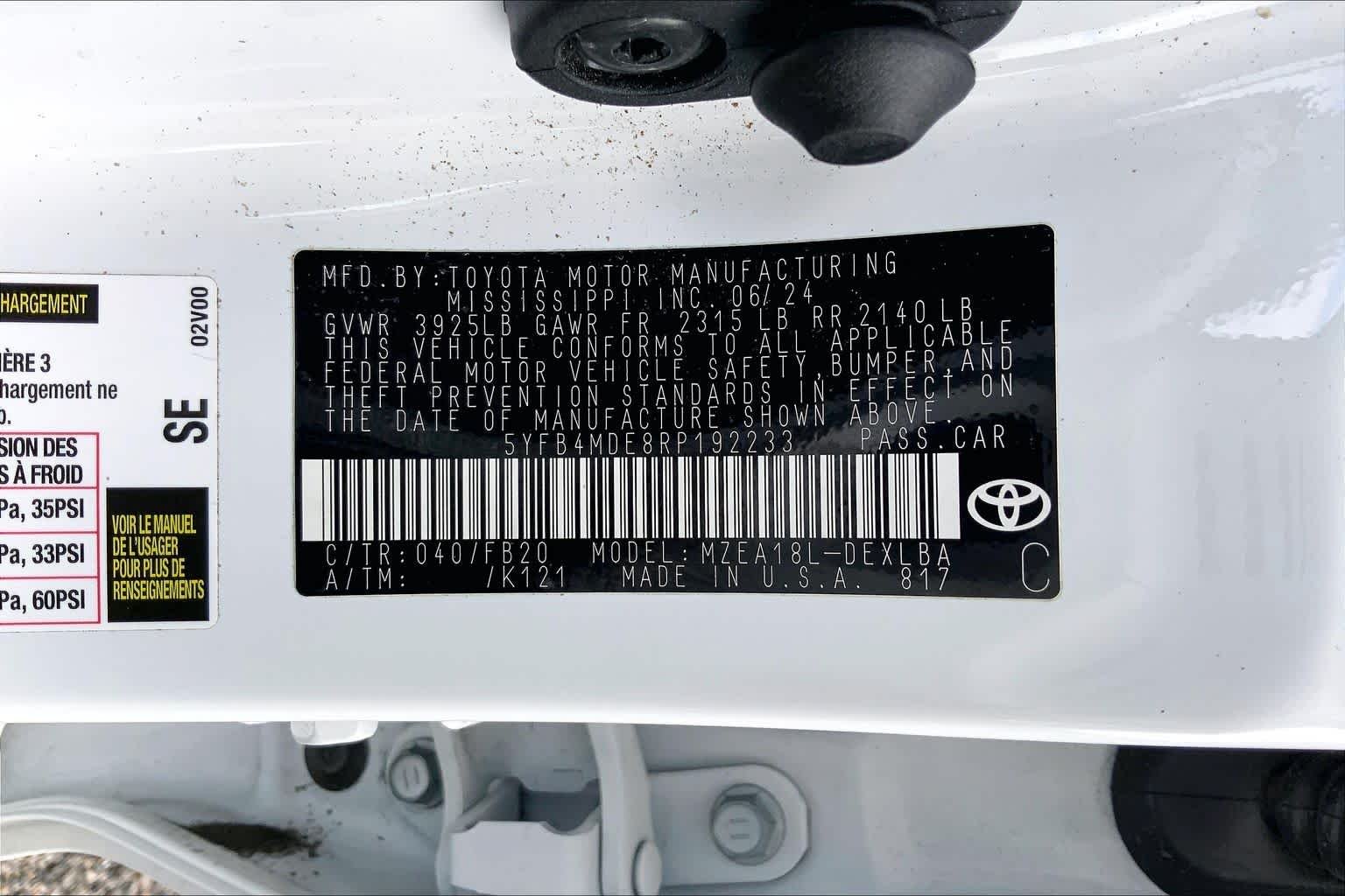Used 2024 Ice Cap Toyota LE image 36