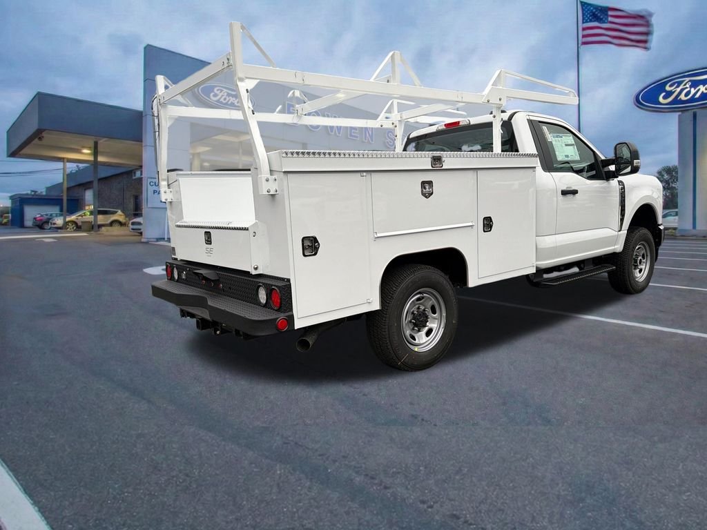 New 2026 Oxford White Ford XL image 5