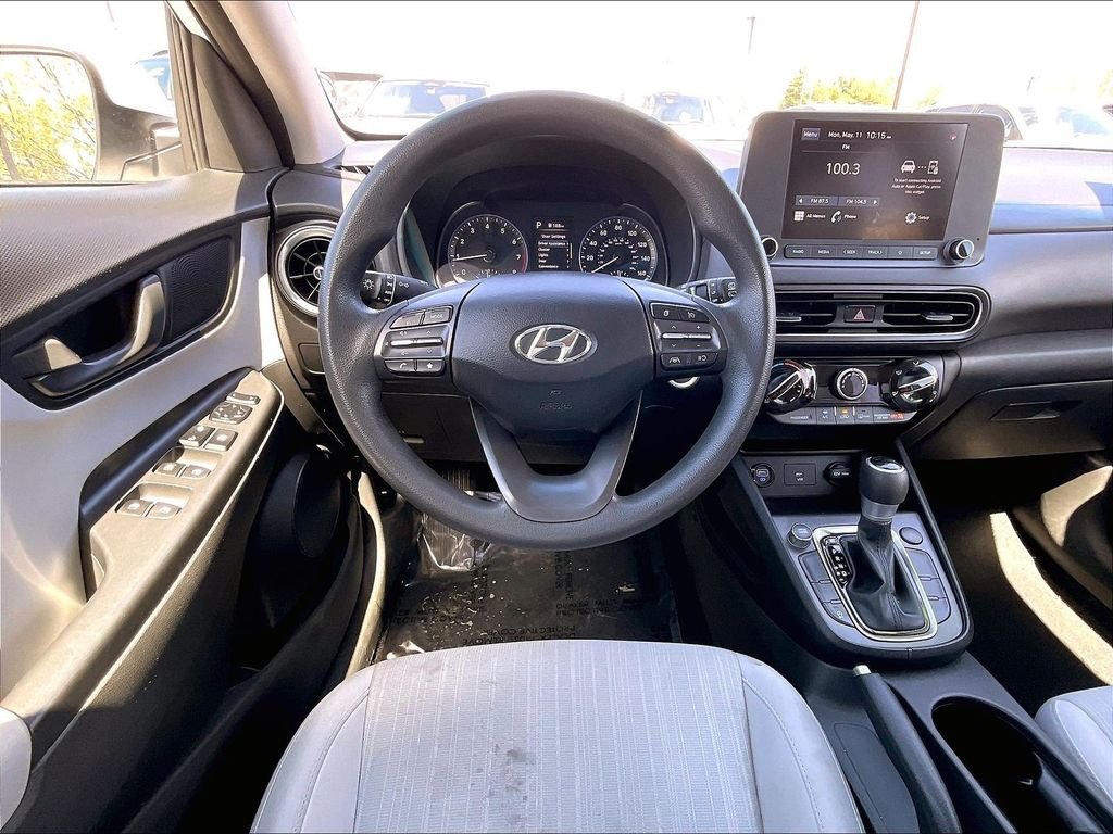 Used 2023 Lunar White Hyundai SEL image 15