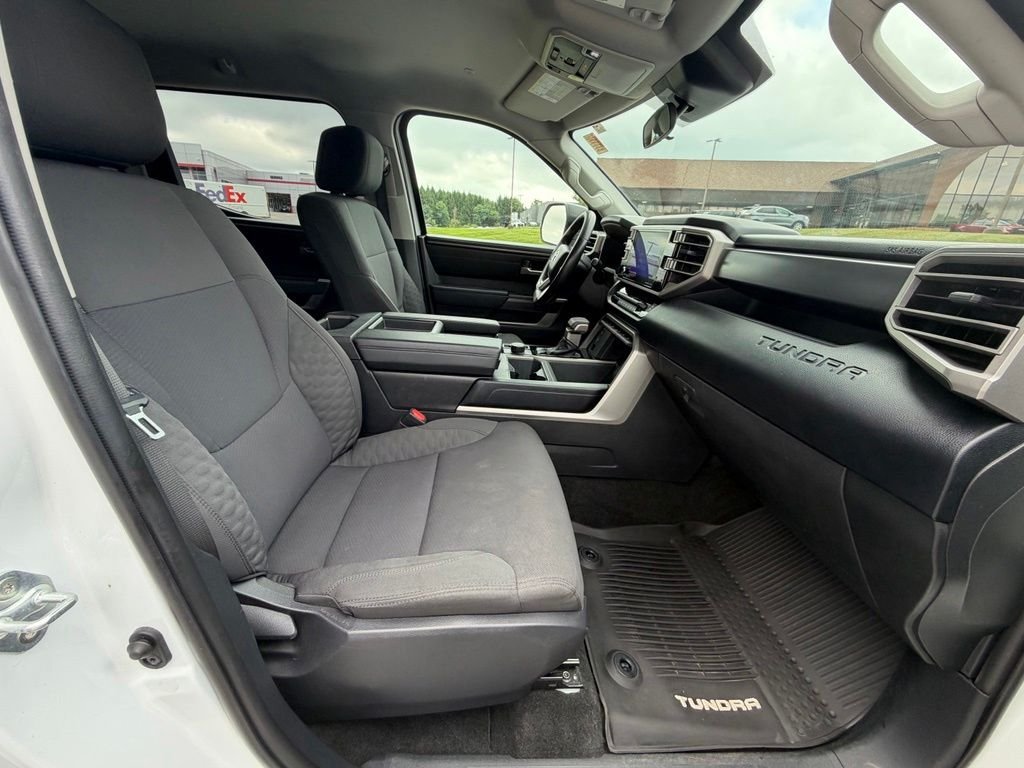 Used 2023 Ice Toyota SR5 image 38