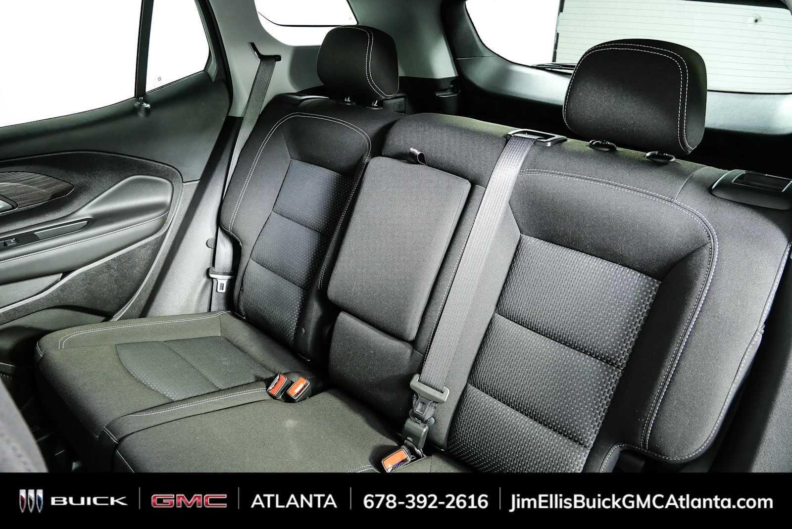 Used 2023 Summit White GMC SLE image 17