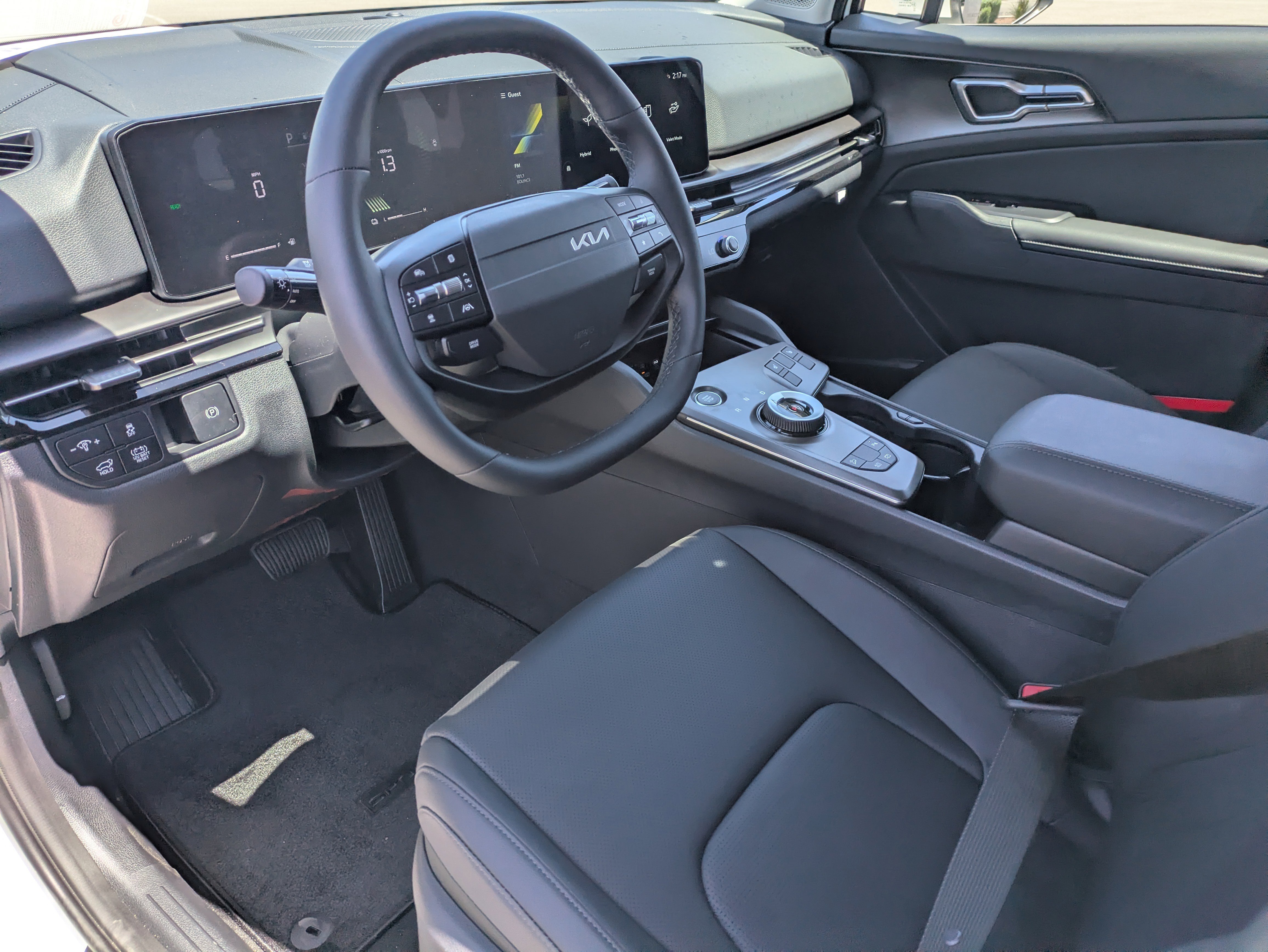 New 2026 Snow White Pearl Kia EX image 24