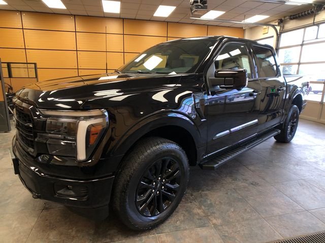 New 2026 Agate Black Metallic Ford Lariat® image 3