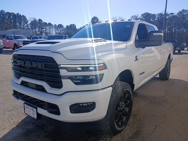 New 2026 Bright White Clear-Coat Exterior Paint RAM Laramie image 15