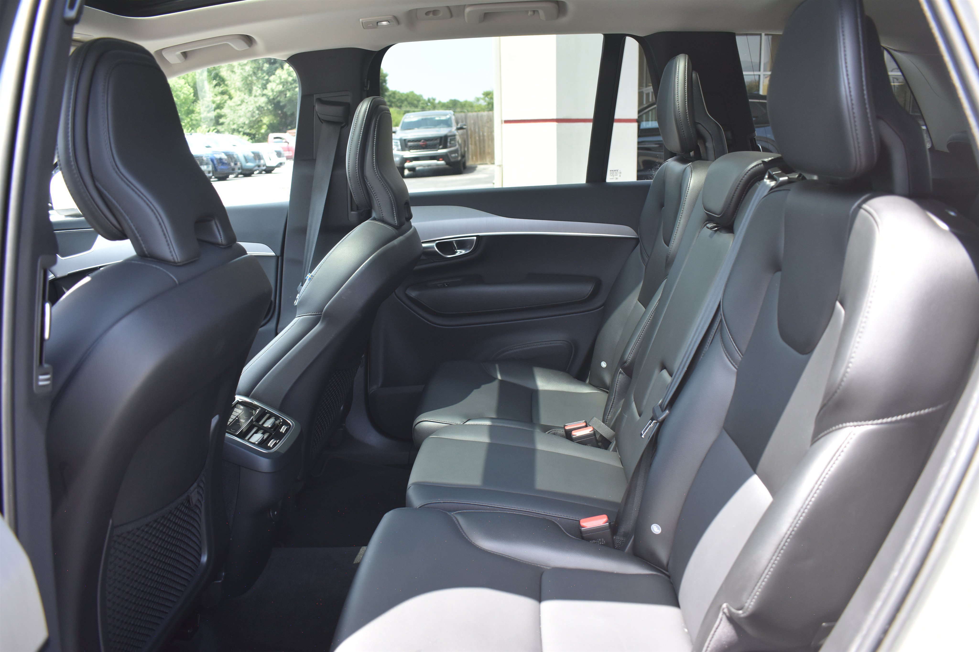 2023 Volvo XC90 Core - Photo 16