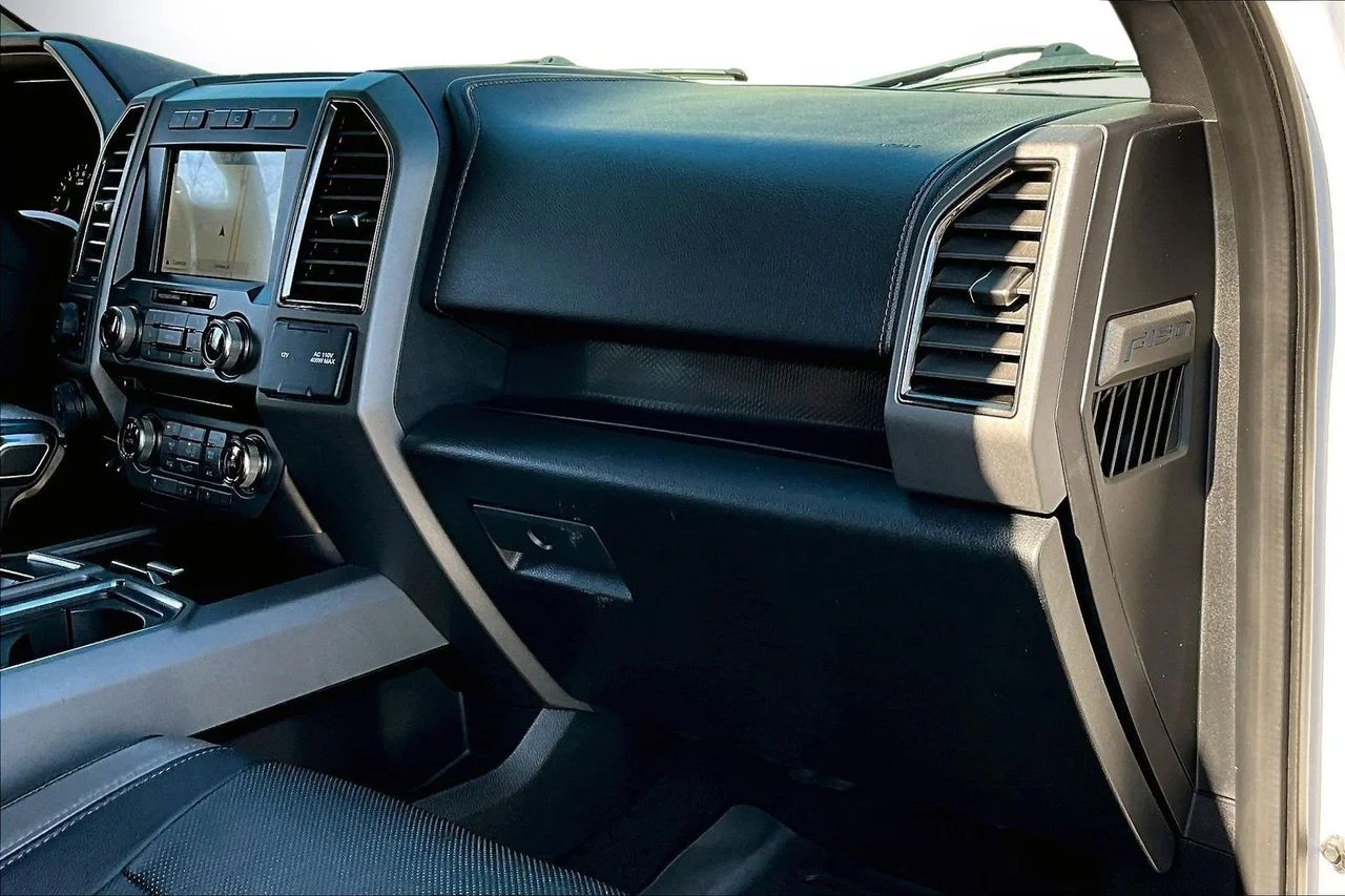 Used 2018 White Ford Raptor image 21