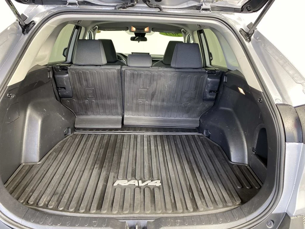 Used 2021 Silver Toyota LE image 8