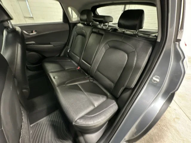 Used 2021 Silver Hyundai Limited image 15